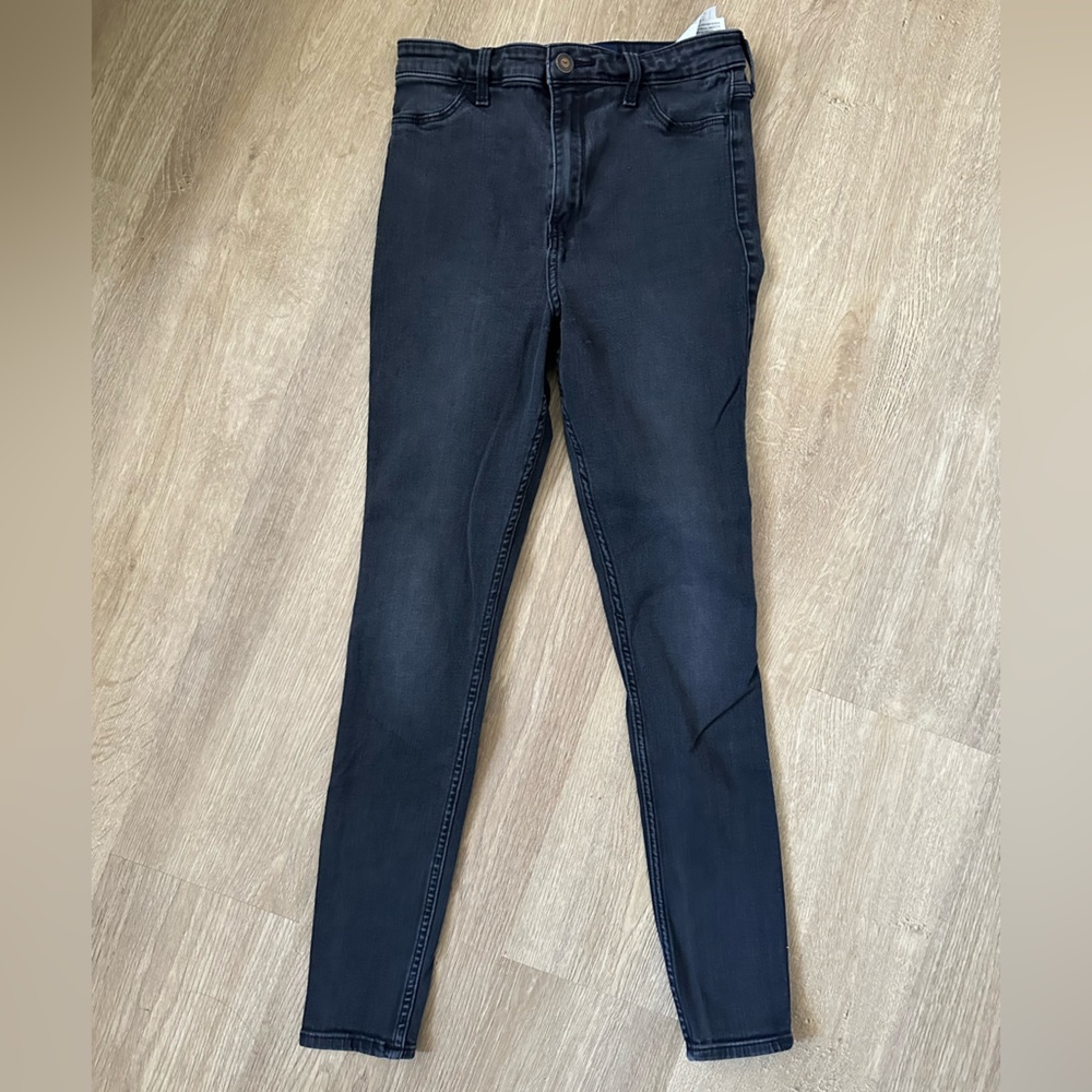 Hollister Ultra High-Rise Jean Leggings
